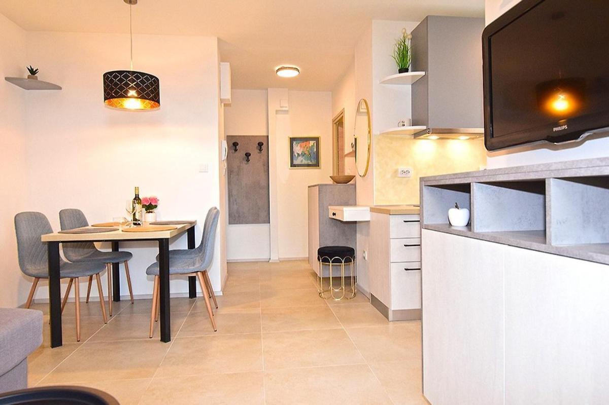 Sole Pula Apartman-Near Beach Luaran gambar
